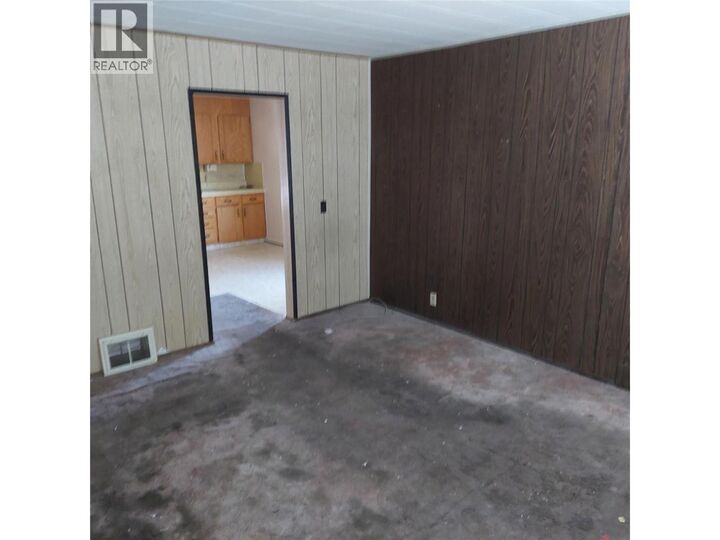 Property Photo: 3220 35 Street BC V1T 6B7