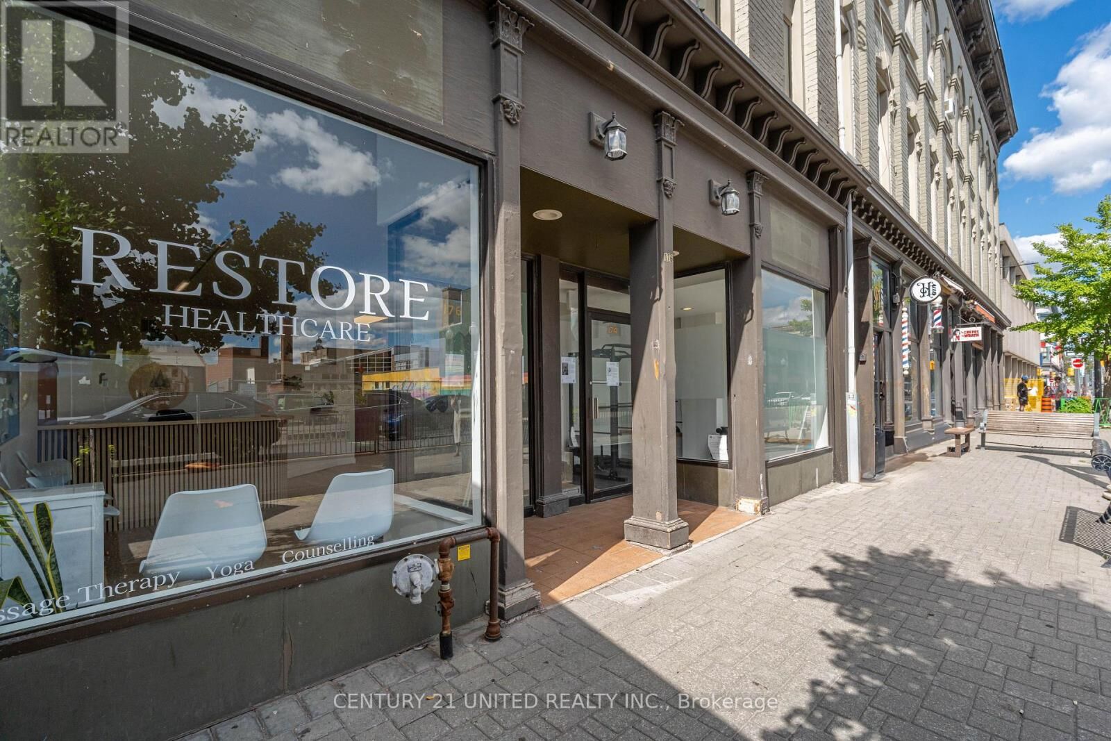 Property Photo:  174.5 Hunter Street West 2  ON K9H 2L2 