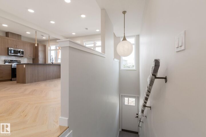 Property Photo:  16231 19 Avenue SW 41  AB T6W 5C6 