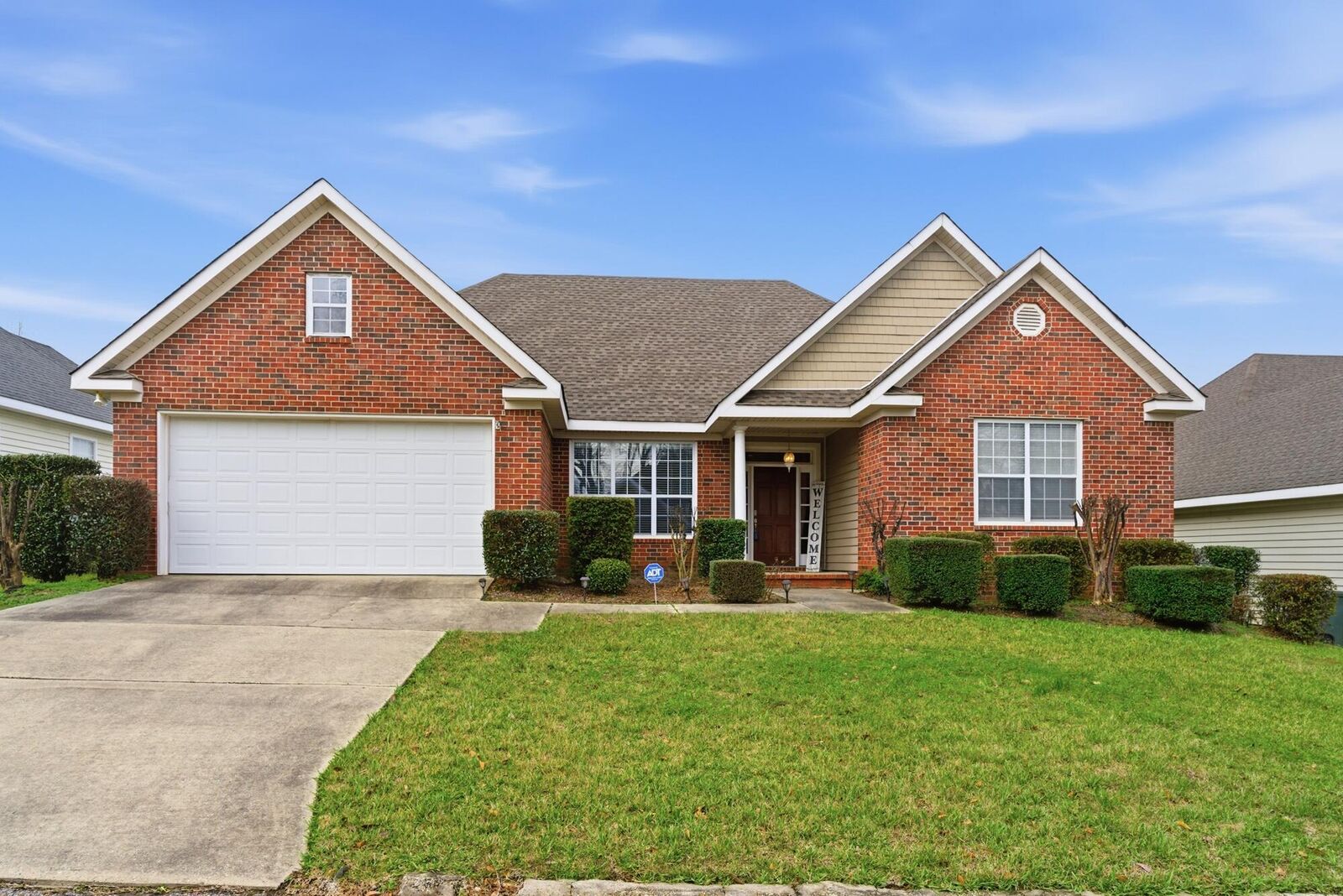 Property Photo: 6 Stratford Ct. MS 39402