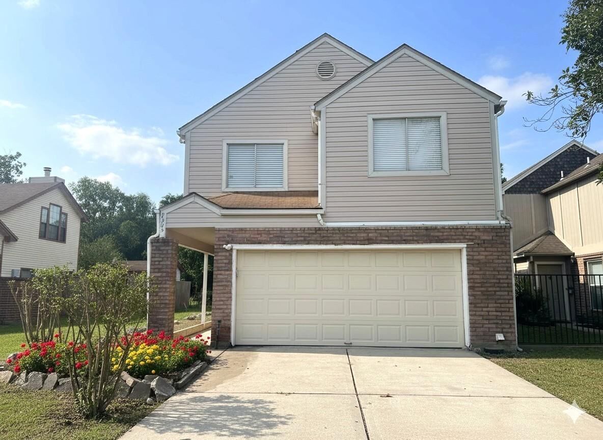 Property Photo:  9303 Kingsflower Circle  TX 77075 