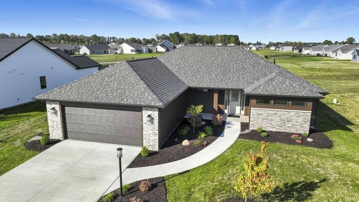 Property Photo: 1333 Zenos Boulevard IN 46818