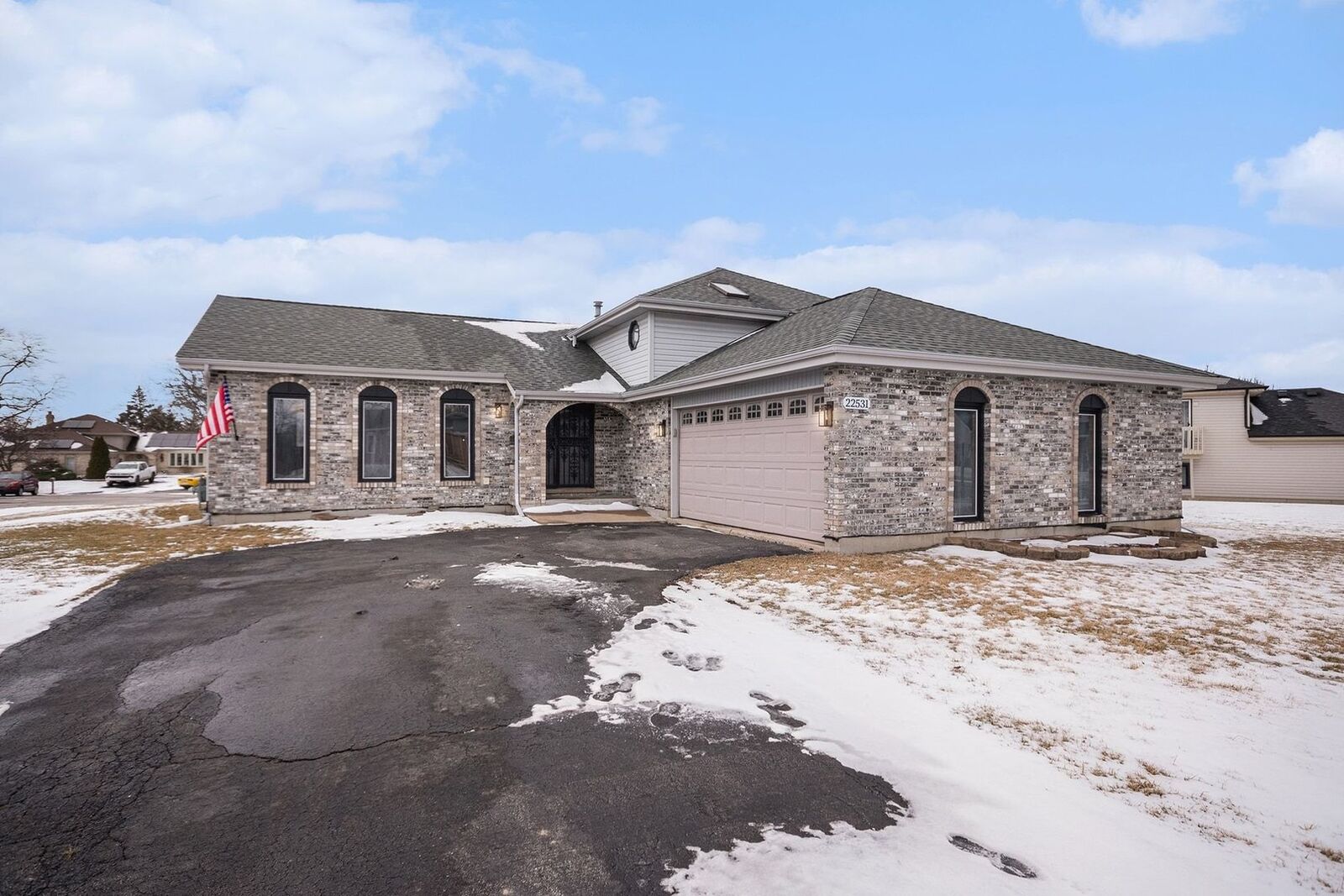 Property Photo: 22531 Crescent Way IL 60471