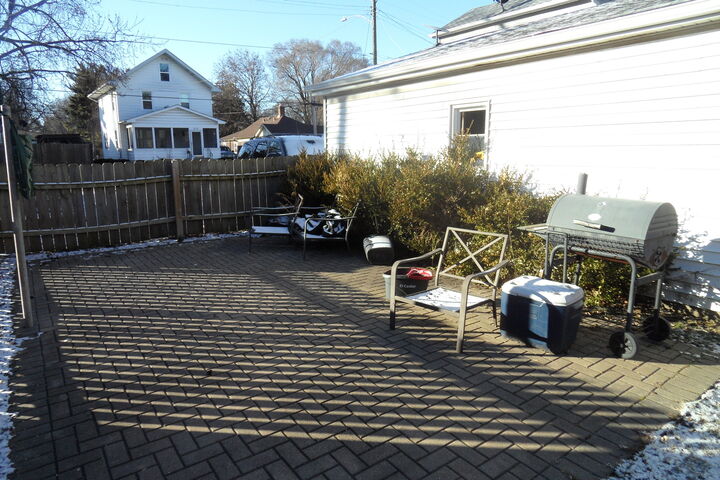 Property Photo: 572 Fourth Avenue IL 60505