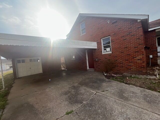 Property Photo:  1919 Logan Street  IL 62966 