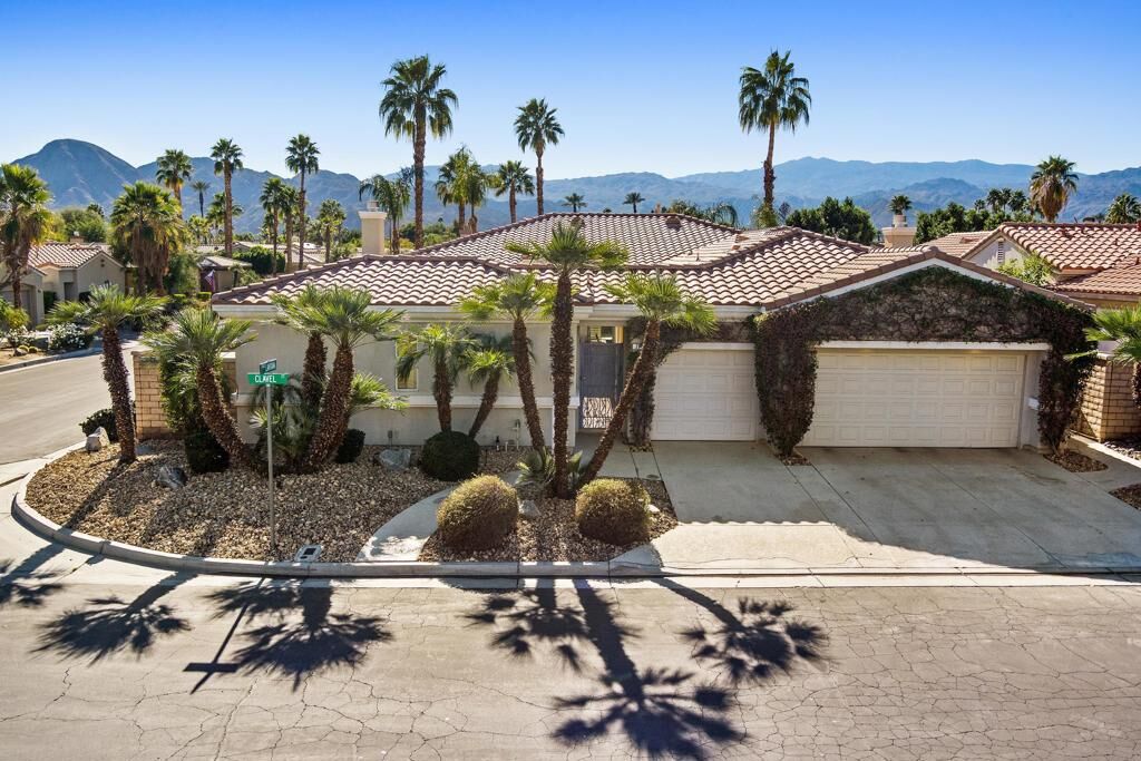 Property Photo:  77 Clavel Court  CA 92260 