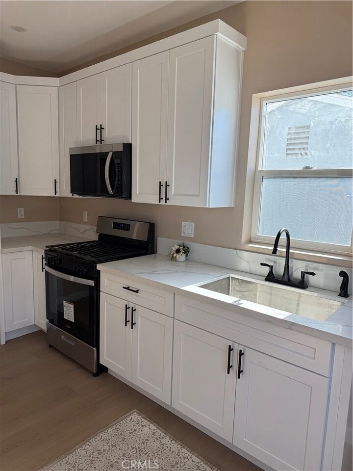 Property Photo:  751 E G Street B  CA 91766 