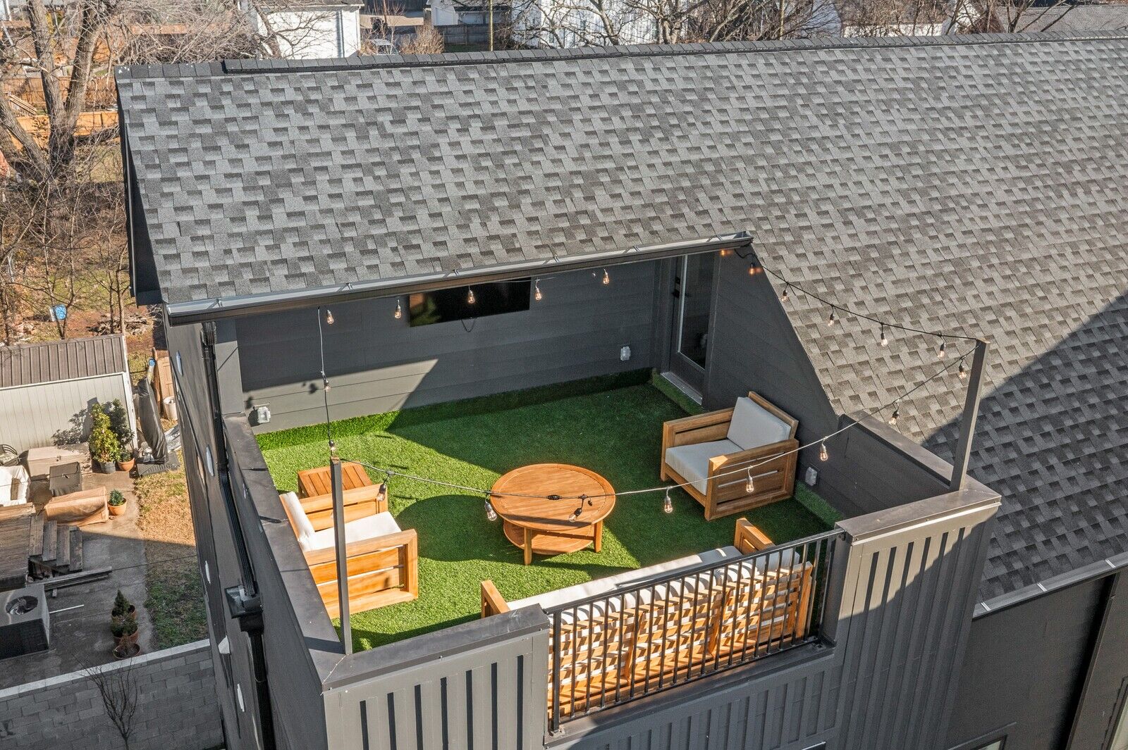 Property Photo:  5011C Illinois Ave  TN 37209 