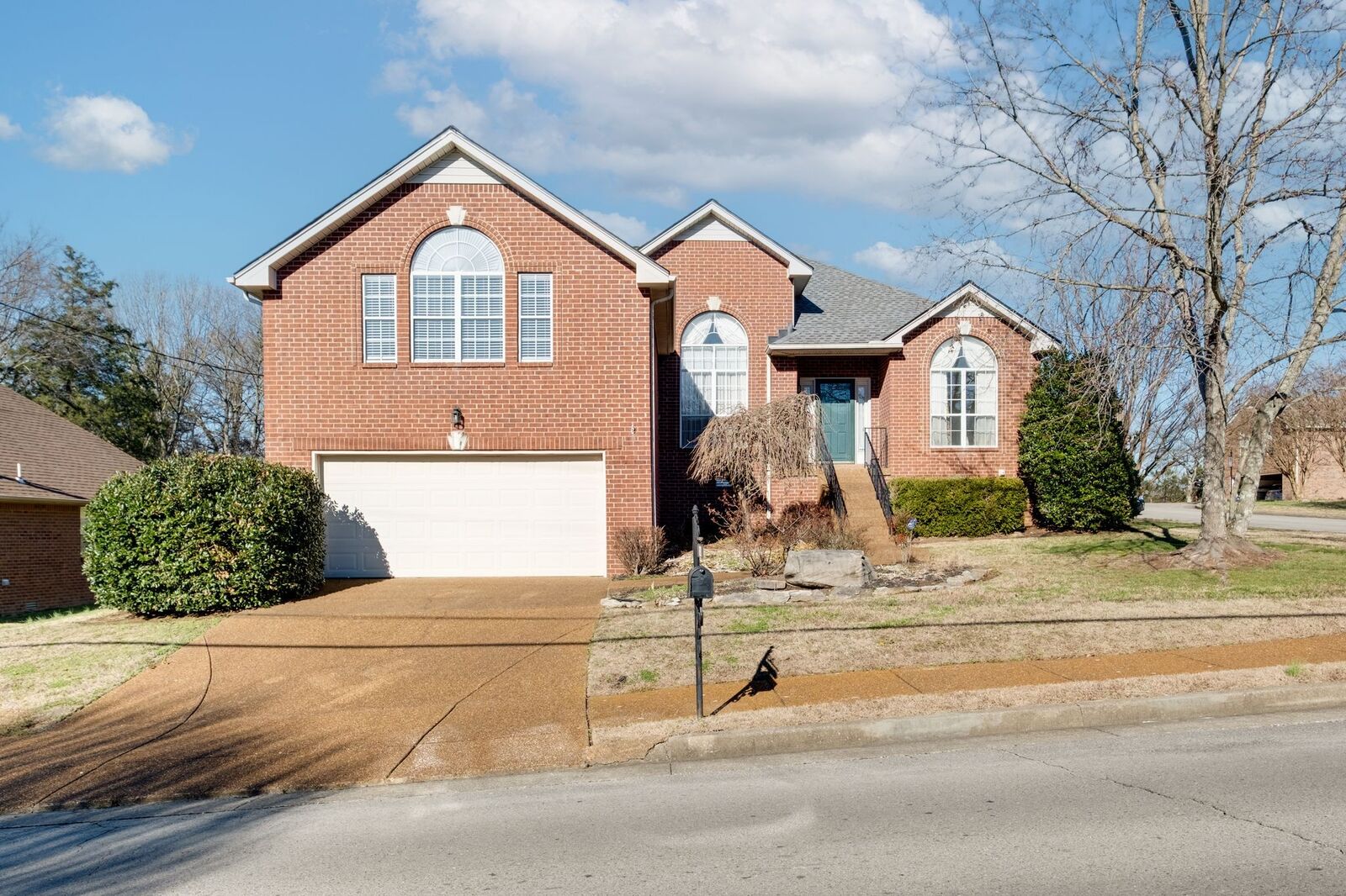 Property Photo:  6629 Sugar Valley Dr  TN 37211 