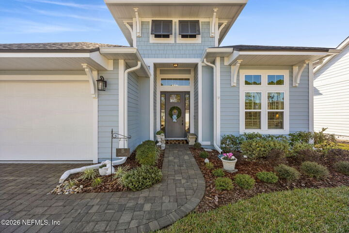 Property Photo: 95213 Golden Glow Drive FL 32034