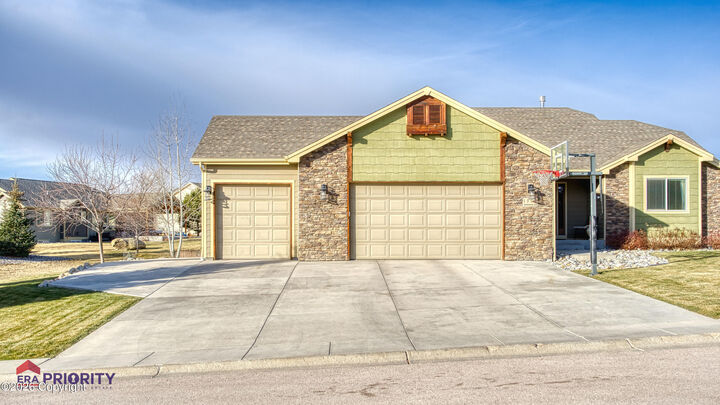 Property Photo: 1900 Sunridge Ave - WY 82718