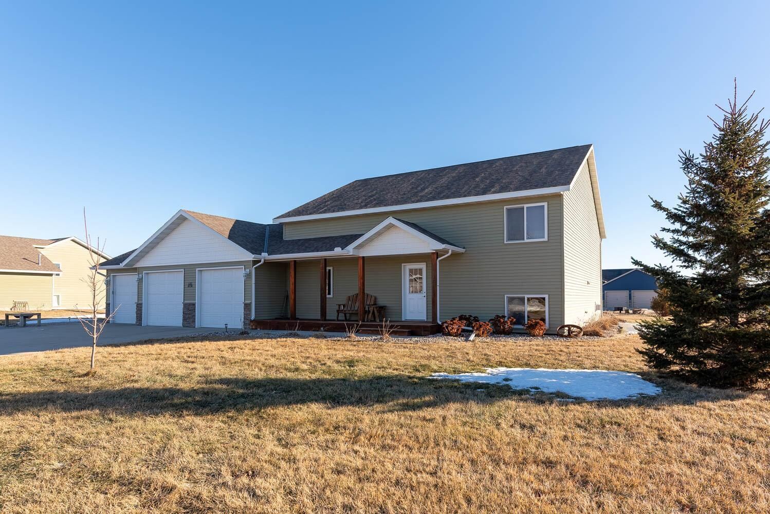 Property Photo:  141 Chase Avenue  MN 56074 