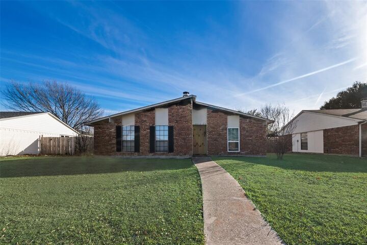Property Photo:  2013 Clark Trail  TX 75052 