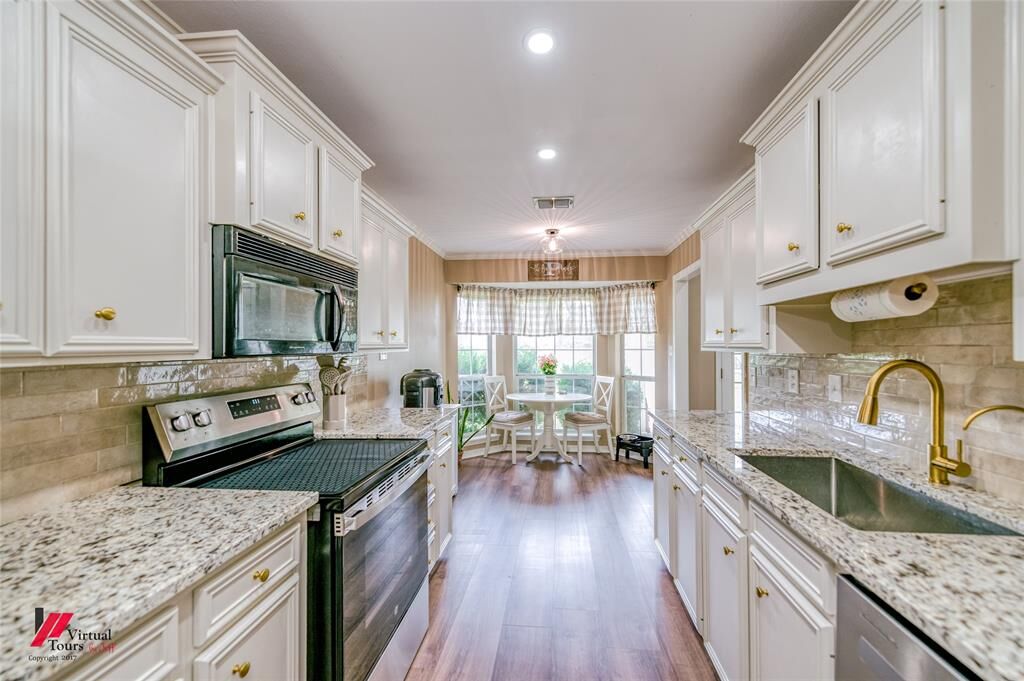 Property Photo: 236 Harders Crossing Boulevard LA 71106