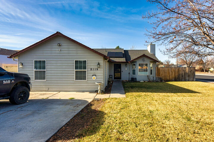 Property Photo: 2119 SW 29th Street OR 97756