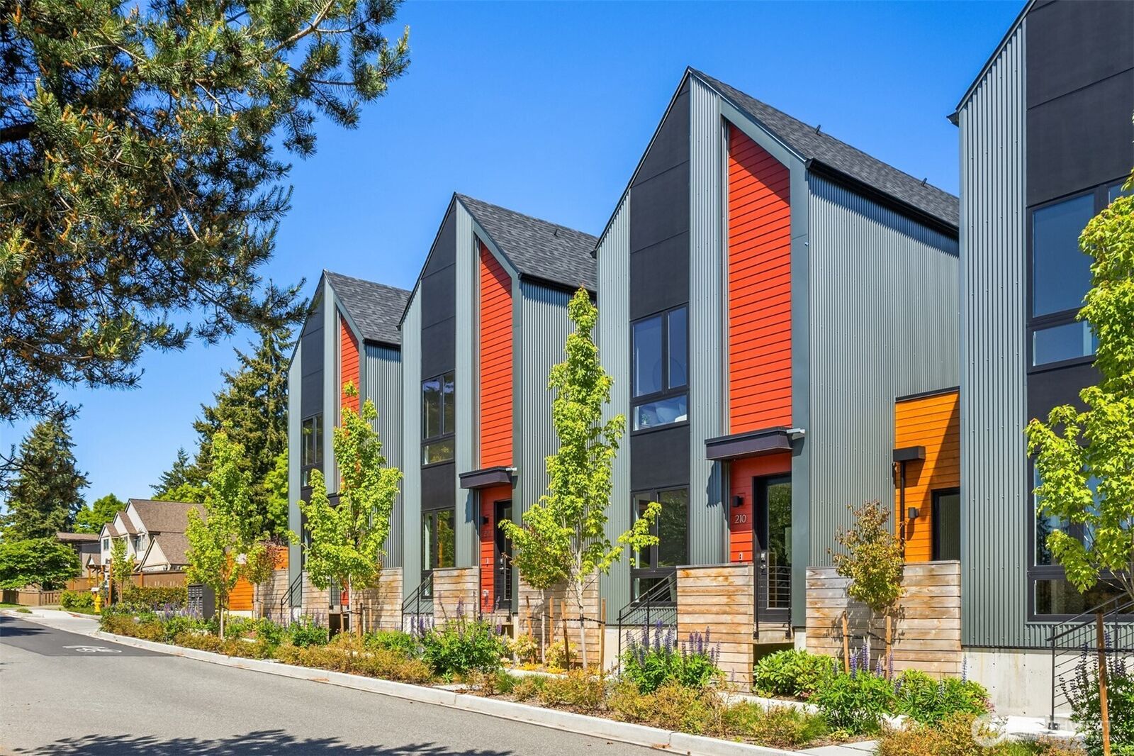 Property Photo:  210  Shepard Way NW  WA 98110 