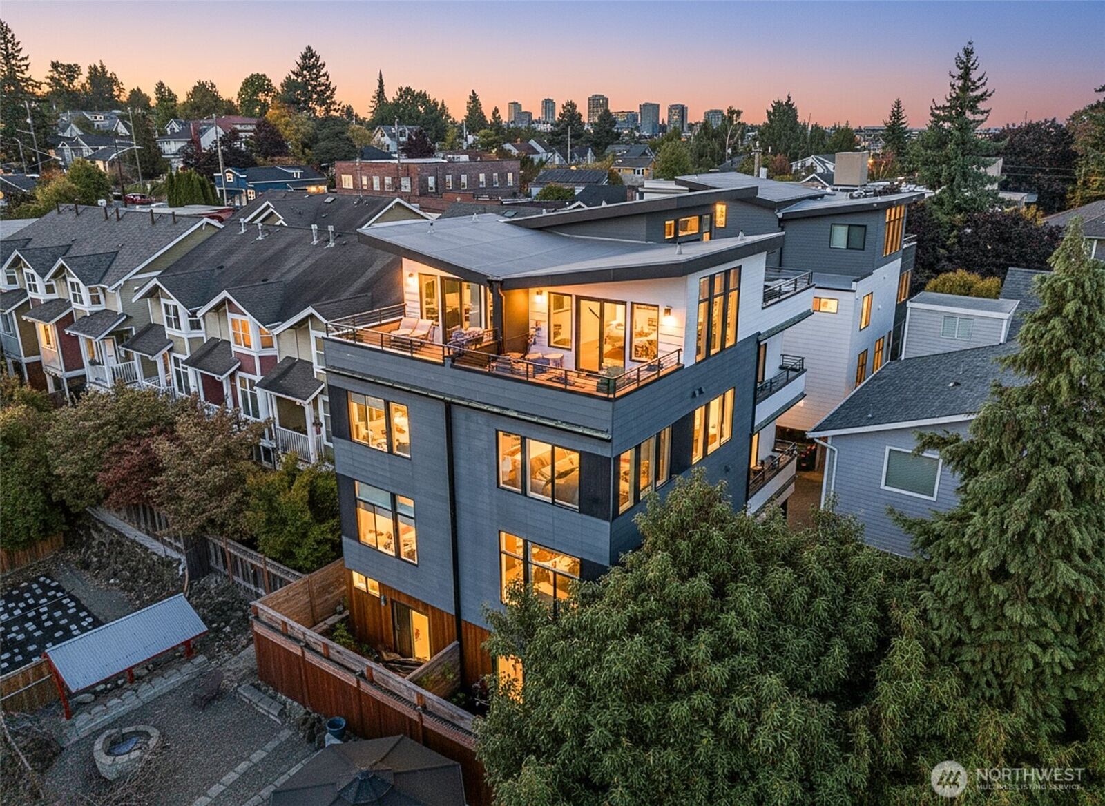 Property Photo:  3625  Wallingford Avenue N B  WA 98103 