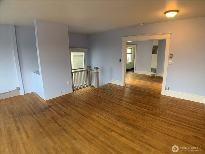 Property Photo:  621  23rd Avenue E 2nd F  WA 98112 