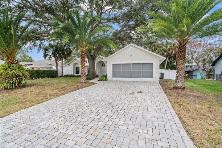 Property Photo:  189 Abeto Terrace  FL 32958 