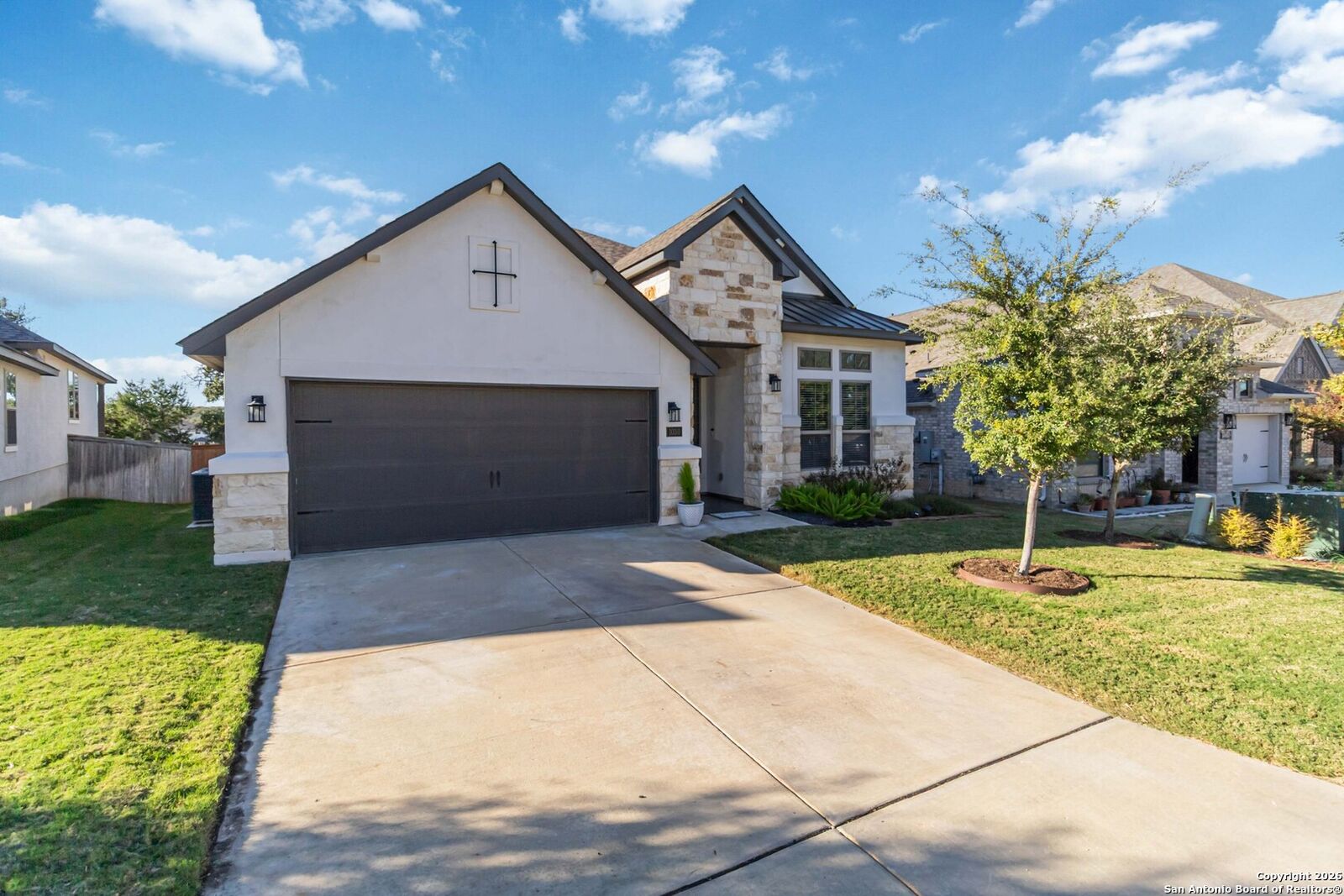 Property Photo:  1030 Cadogan Squire  TX 78260 