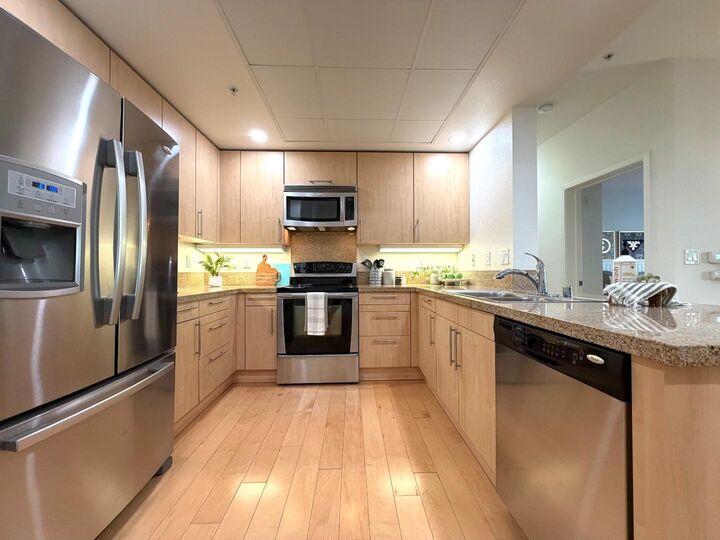 Property Photo:  88 Bush Street 3152  CA 95126 