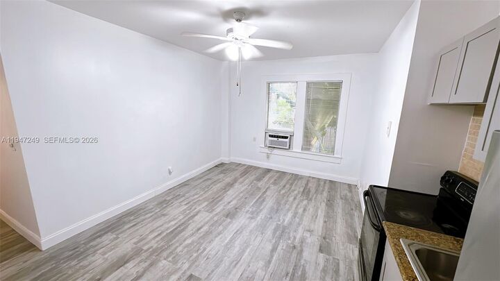 Property Photo:  842 Meridian Ave 2C  FL 33139 