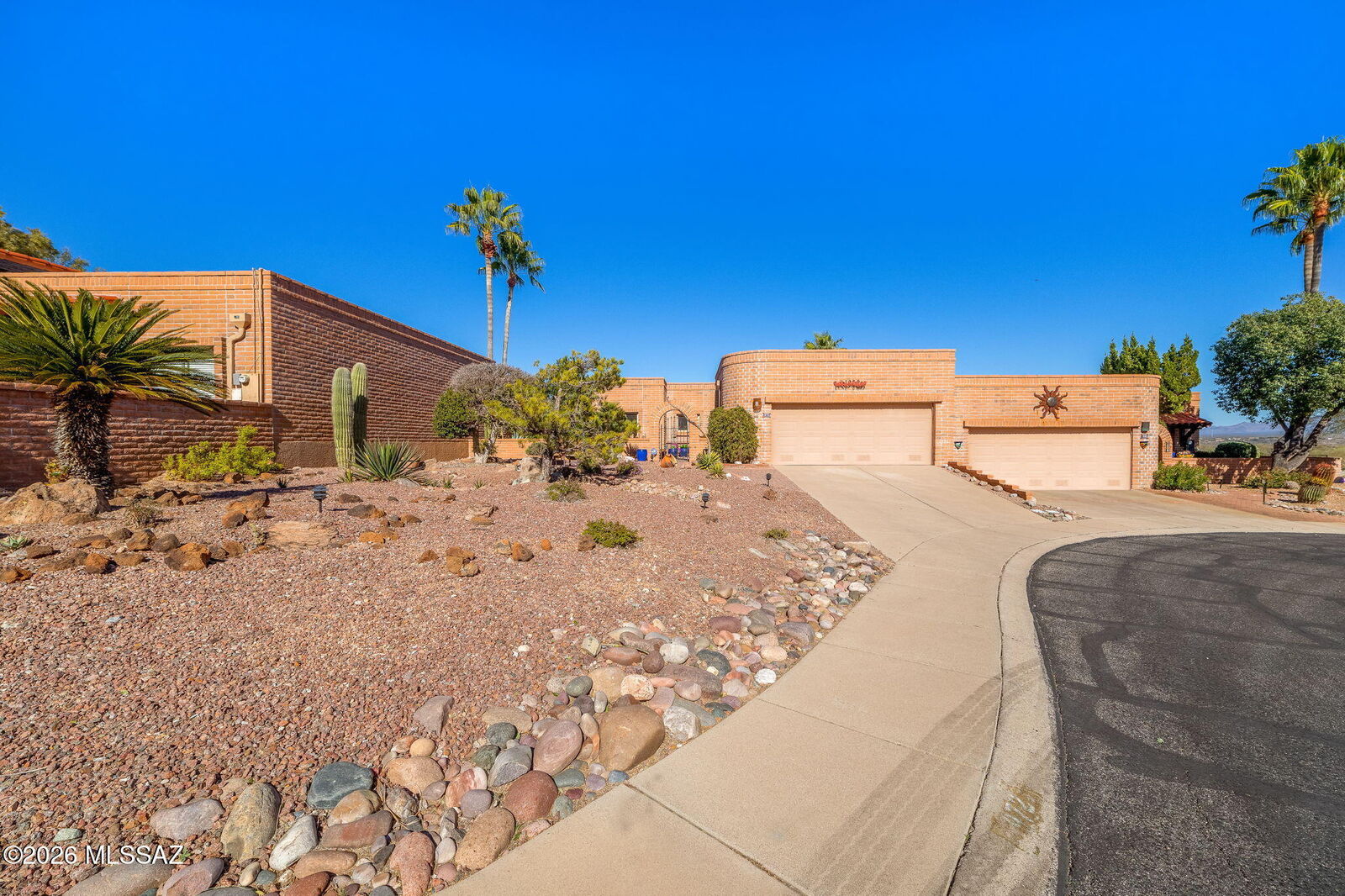 Property Photo:  972 W Camino Urbano  AZ 85622 