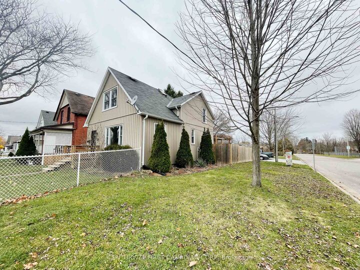 Property Photo:  64 Edward Street  ON N5P 1Y6 