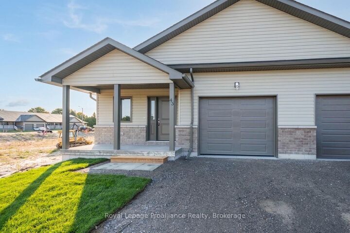 Property Photo: 20 Clayton John Avenue ON K0K 1H0