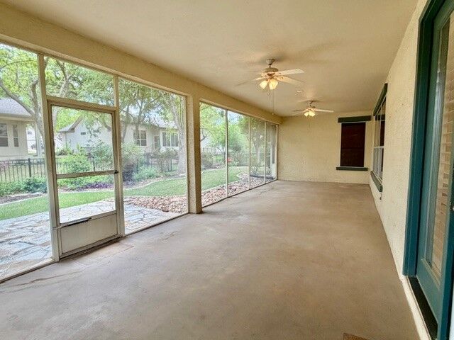 Property Photo:  120 Mountain Laurel Way  TX 78633 