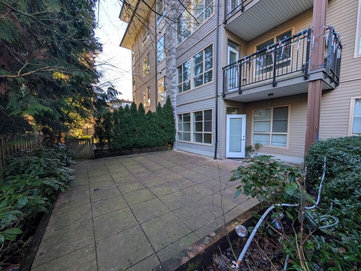 Property Photo: 1152 Windsor Mews 103 BC V3B 0N1