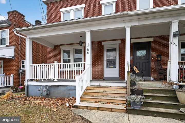 Property Photo:  108 S Pearl Street  PA 17603 