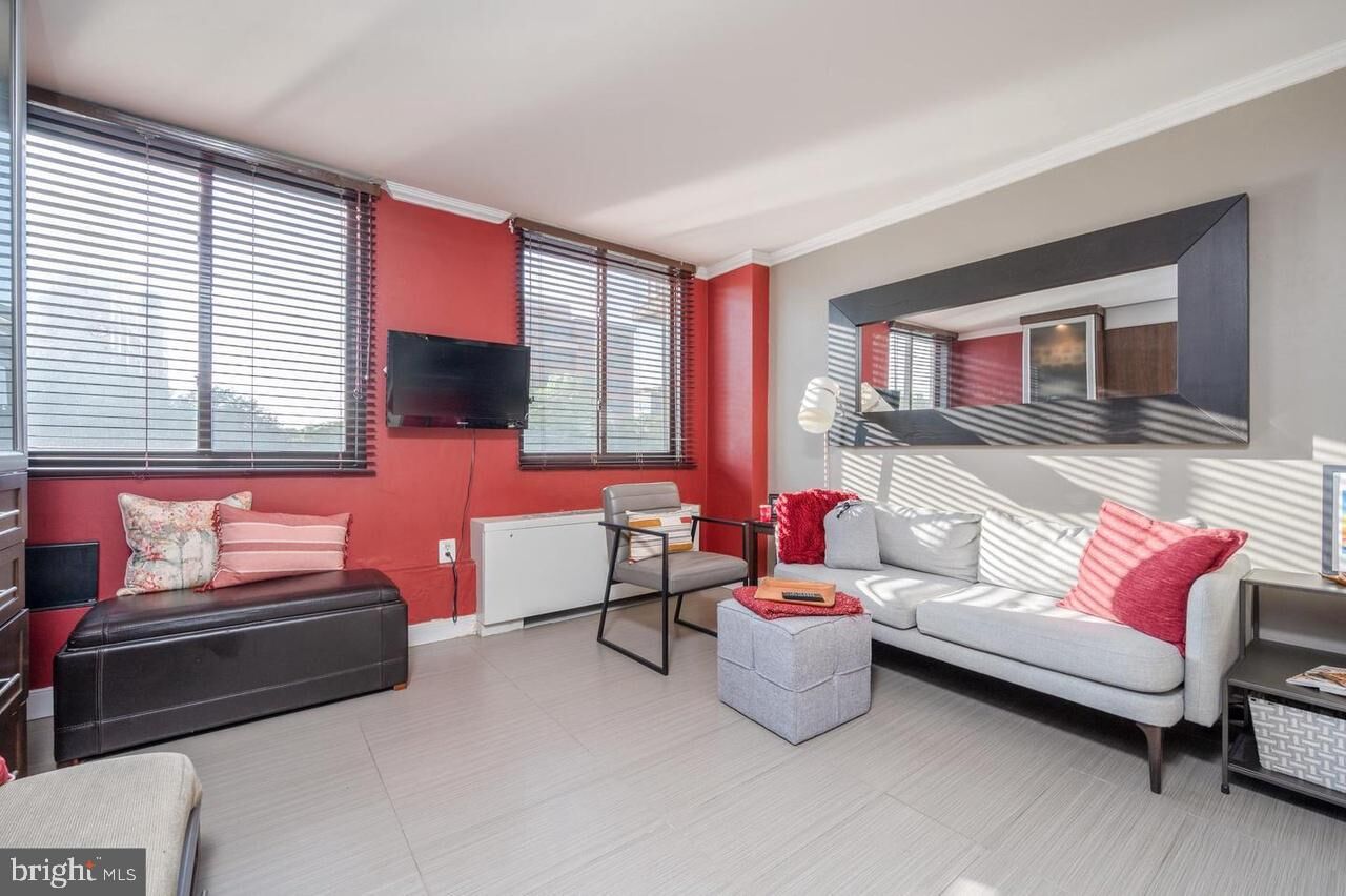 Property Photo: 801 N Pitt Street 420 VA 22314