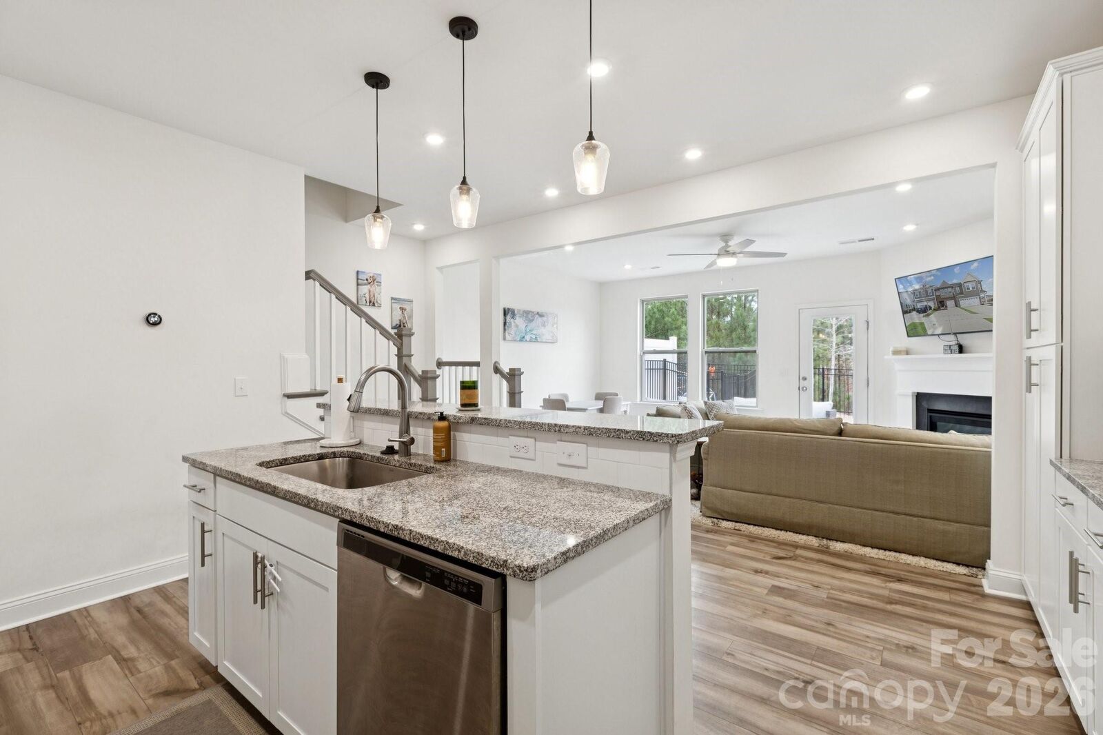 Property Photo: 2081 Suttonview Road SC 29708