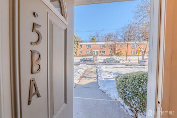 Property Photo:  6 York Drive 5A  NJ 08817 