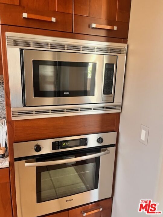 Property Photo:  8609 W West Knoll Dr  CA 90069 