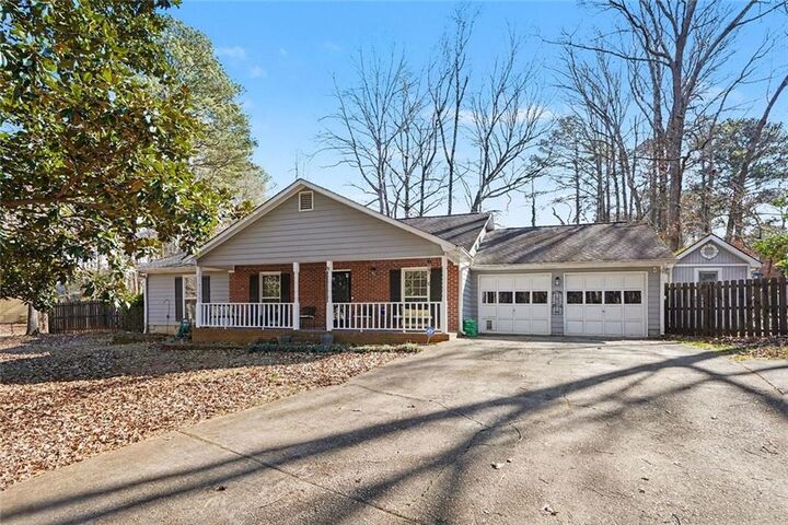 Property Photo:  8671 Twin Oaks Drive  GA 30236 