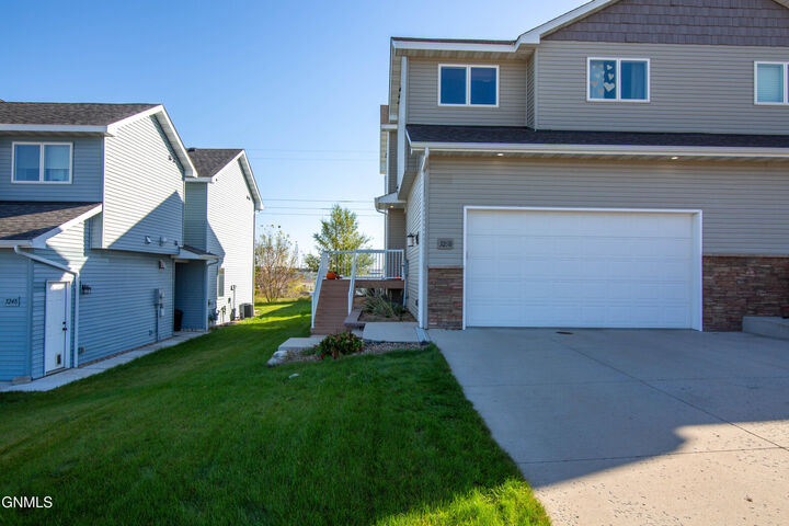 Property Photo:  3250 Capitol Avenue E  ND 58501 