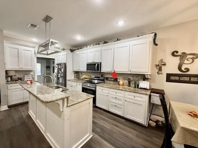 Property Photo:  102 Smith St.  MS 39465 