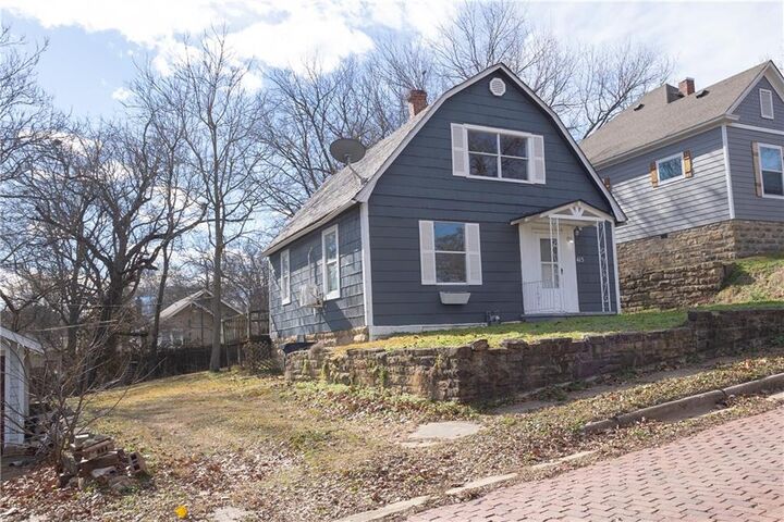 Property Photo:  415 Westminster Place  KS 67301 