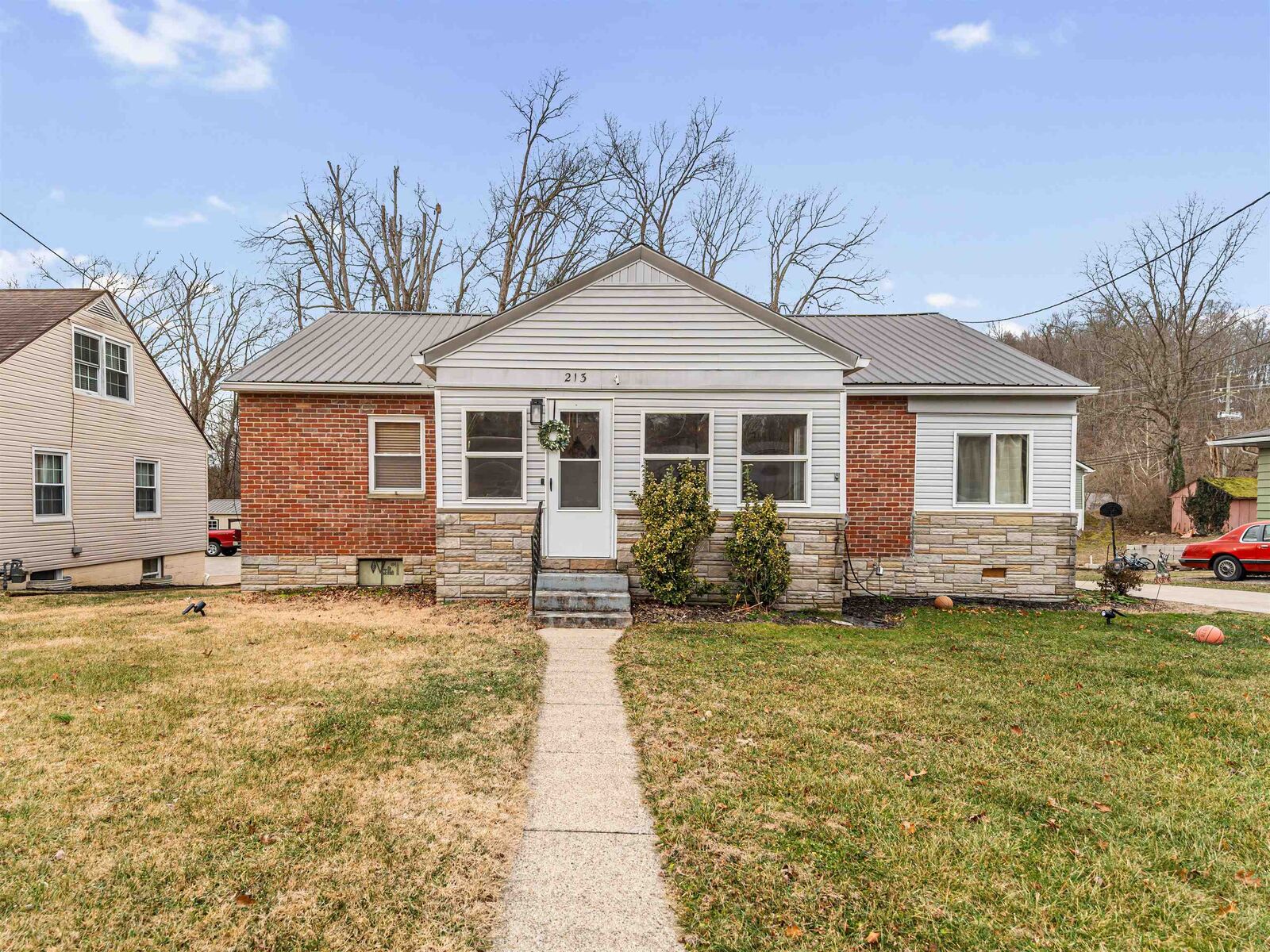 Property Photo:  213 Holley Court  WV 25504 