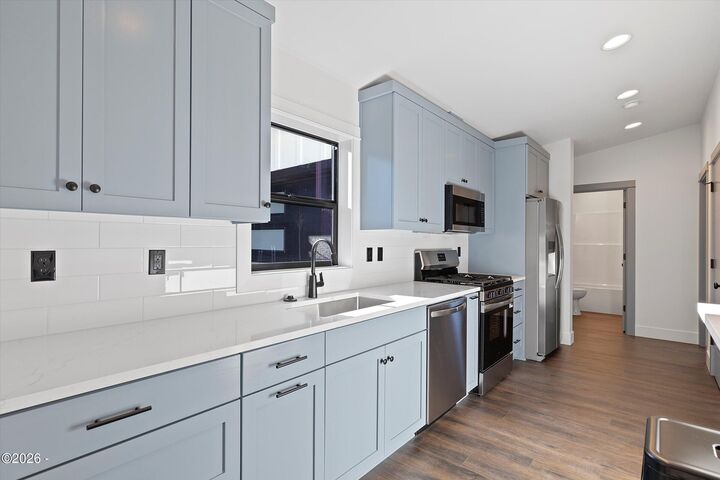 Property Photo:  327 SE Oar Avenue  OR 97367 