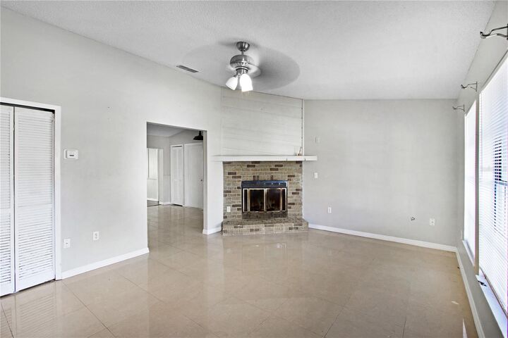 Property Photo: 3802 Shady Grove Circle FL 32810