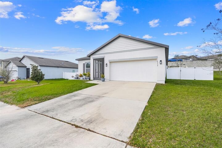 Property Photo:  16332 Blooming Cherry Drive  FL 34736 