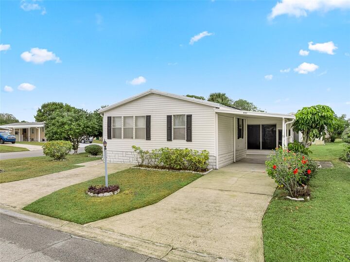 Property Photo: 803 Thrush Circle FL 32976