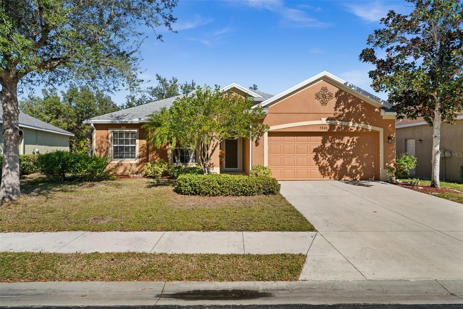 Property Photo:  2868 Suncoast Lakes Boulevard  FL 33980 