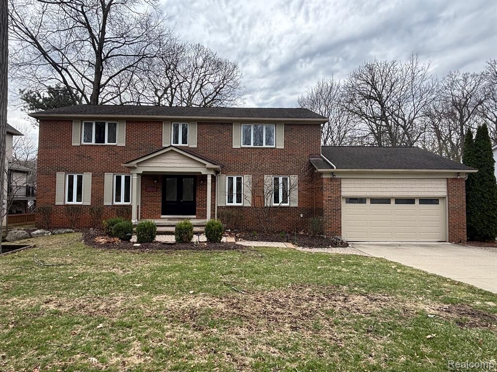 Property Photo:  2695 Homewood Drive  MI 48098 2384 