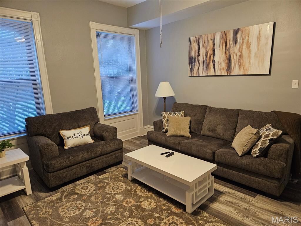 Property Photo:  2035 Allen Avenue 2  MO 63104 