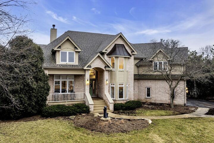 Property Photo:  2706 Duncan Lane  IL 60510 