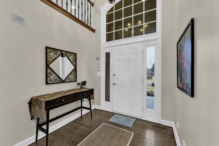 Property Photo:  2706 Duncan Lane  IL 60510 